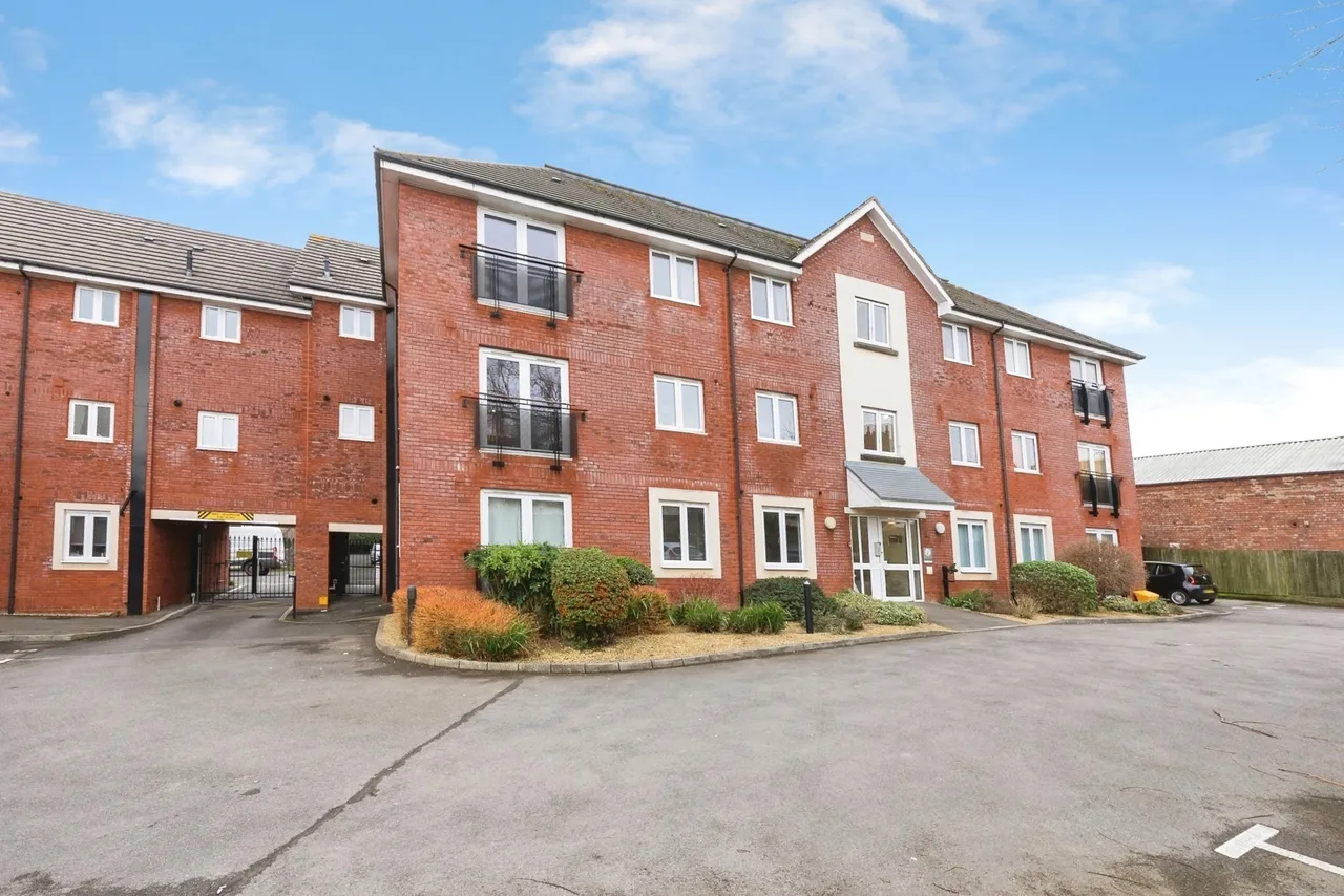 2 bed flat for sale — Alexandra Park, BRISTOL, Avon, BS16