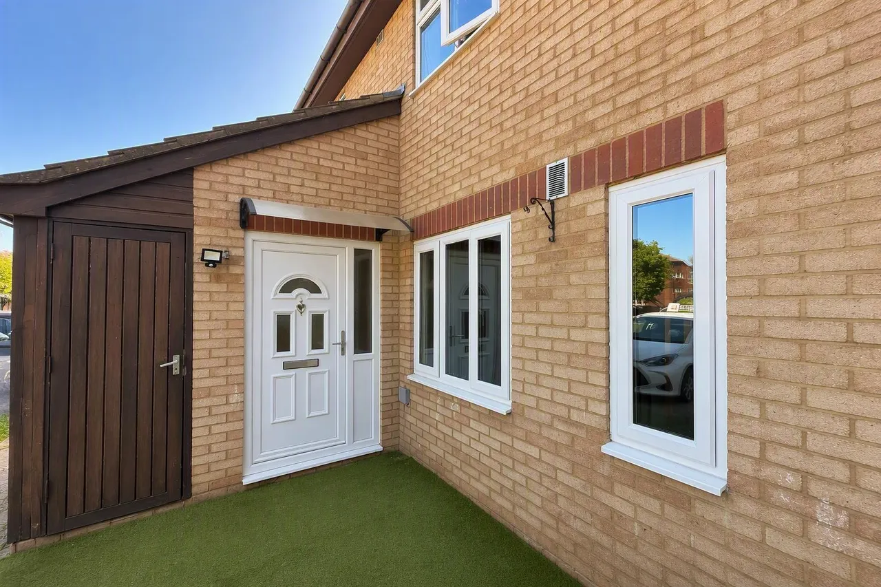 1 bed flat for sale, Bader Gardens, Cippenham