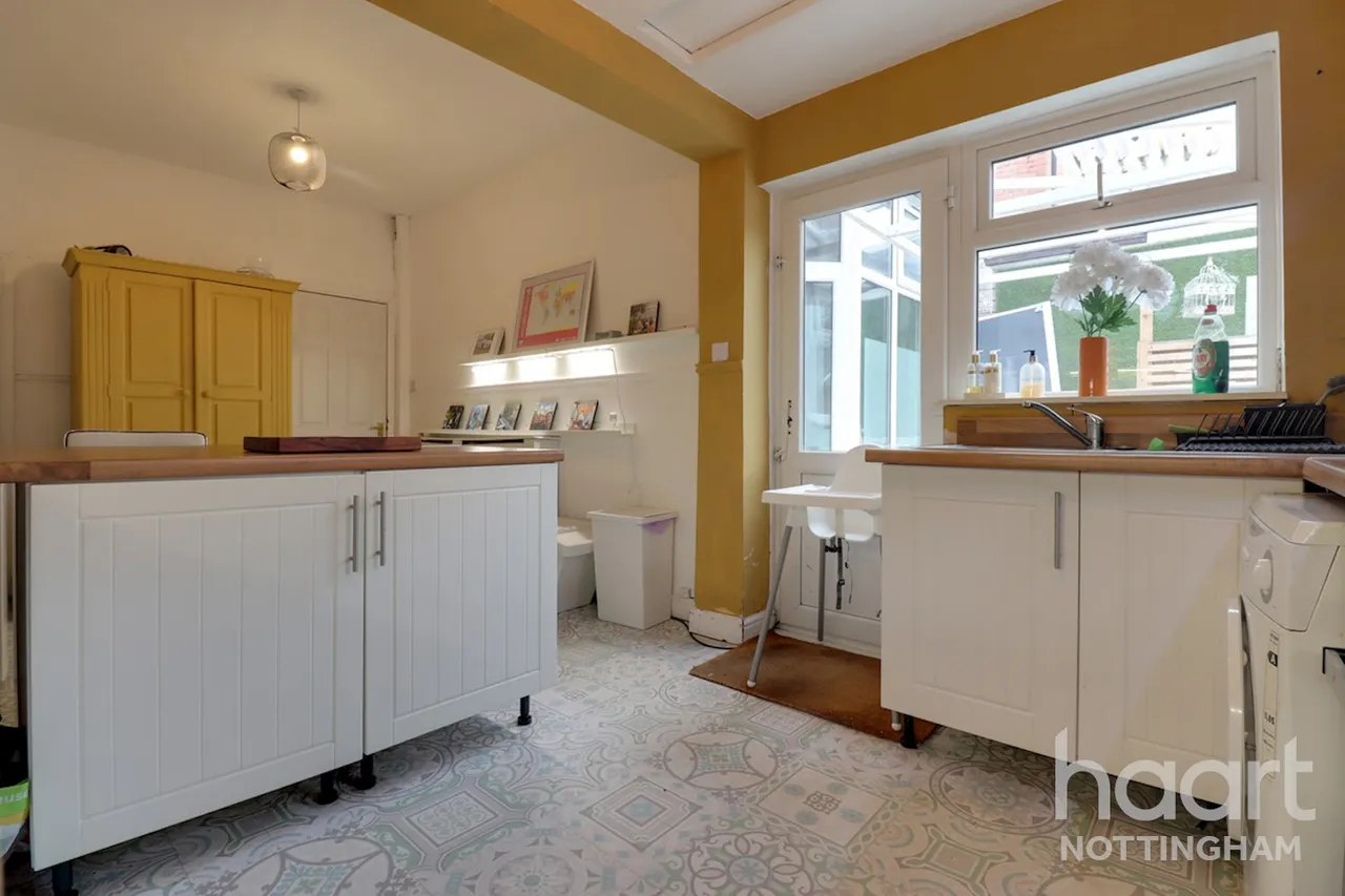Goldswong Terrace, Mapperley, NG3, photo 9