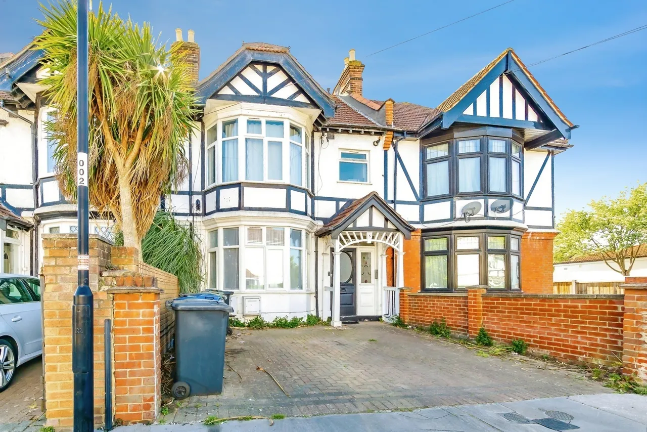 Ardfern Avenue, London, SW16, photo 13