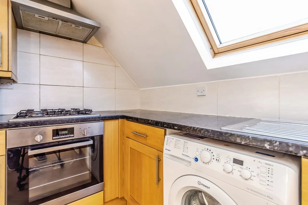 Ardfern Avenue, London, SW16, photo 8