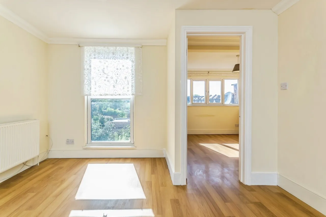 Ardfern Avenue, London, SW16, photo 3