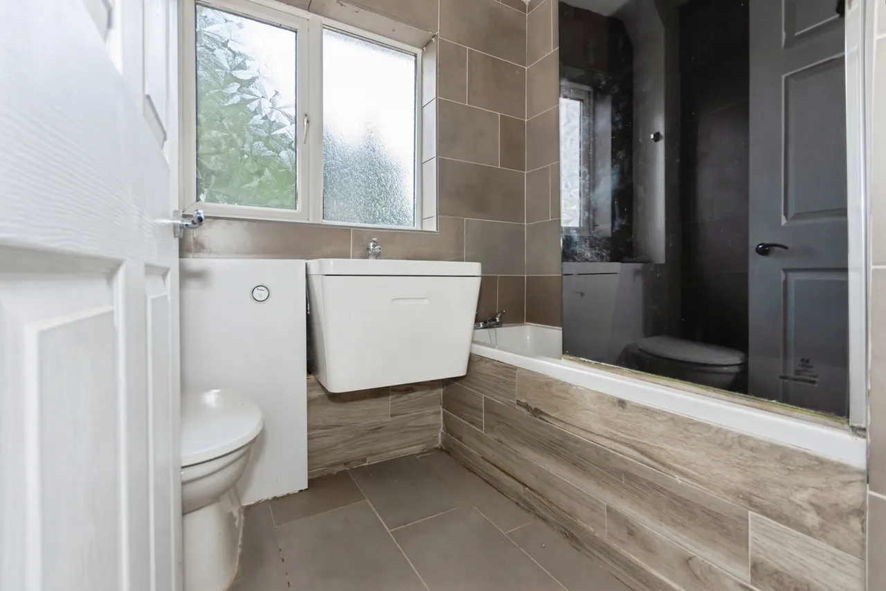 Masons Way, Solihull, West Midlands, B92, photo 13