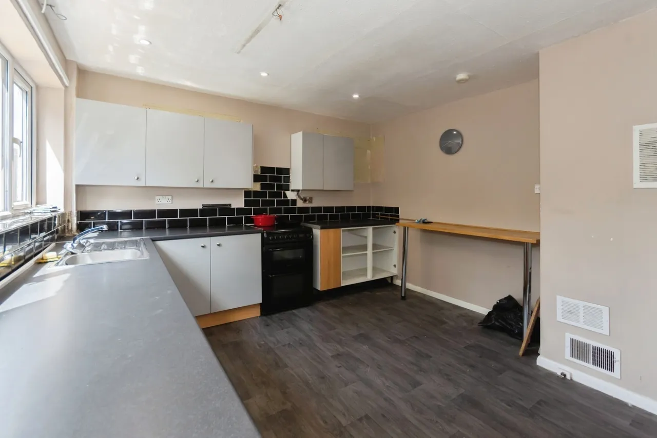 Masons Way, Solihull, West Midlands, B92, photo 3