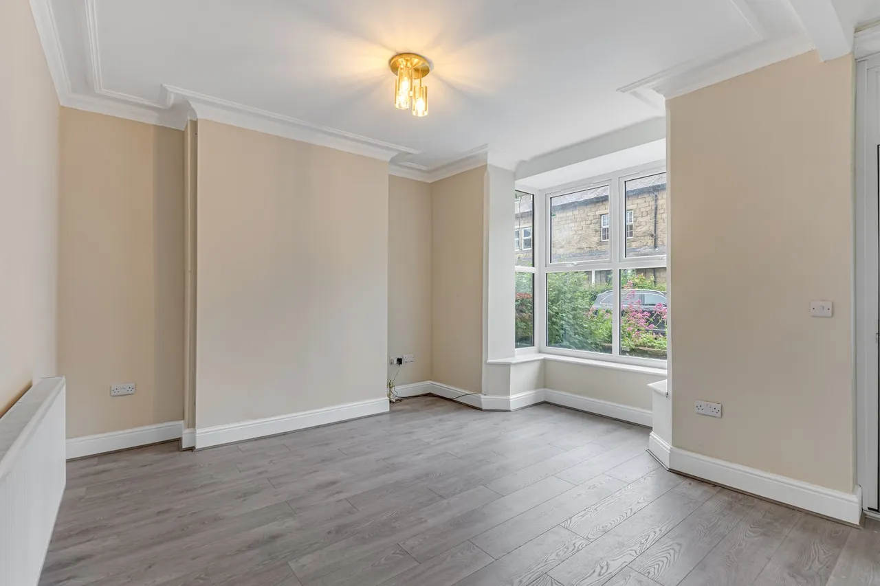 East Parade, Ilkley, LS29, photo 6