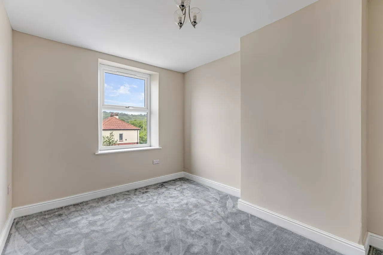 East Parade, Ilkley, LS29, photo 11