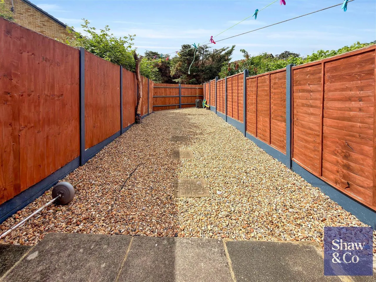 Bracken End, Isleworth, photo 9