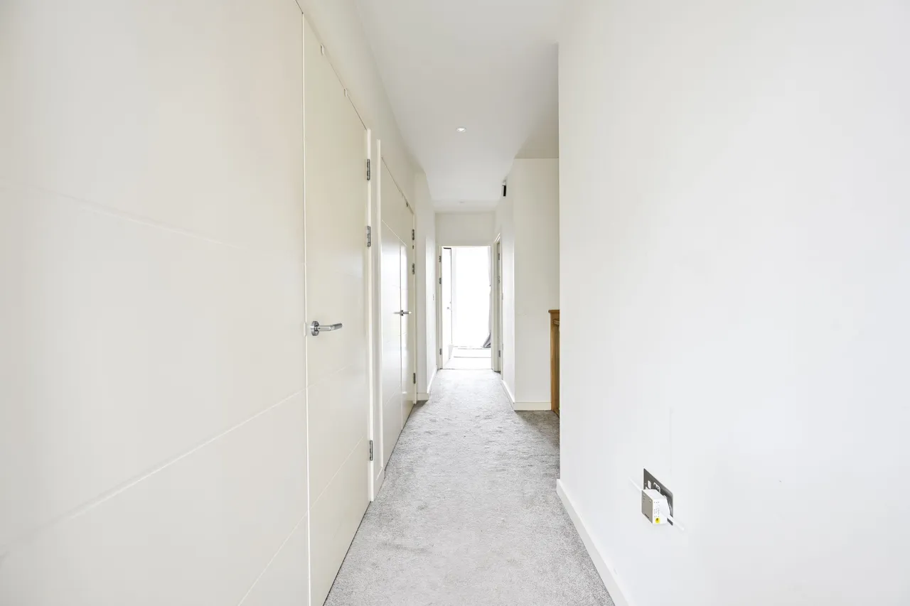 London, NW6, photo 14