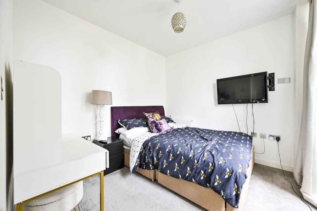 London, NW6, photo 15