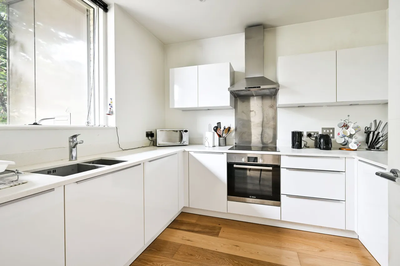 London, NW6, photo 2