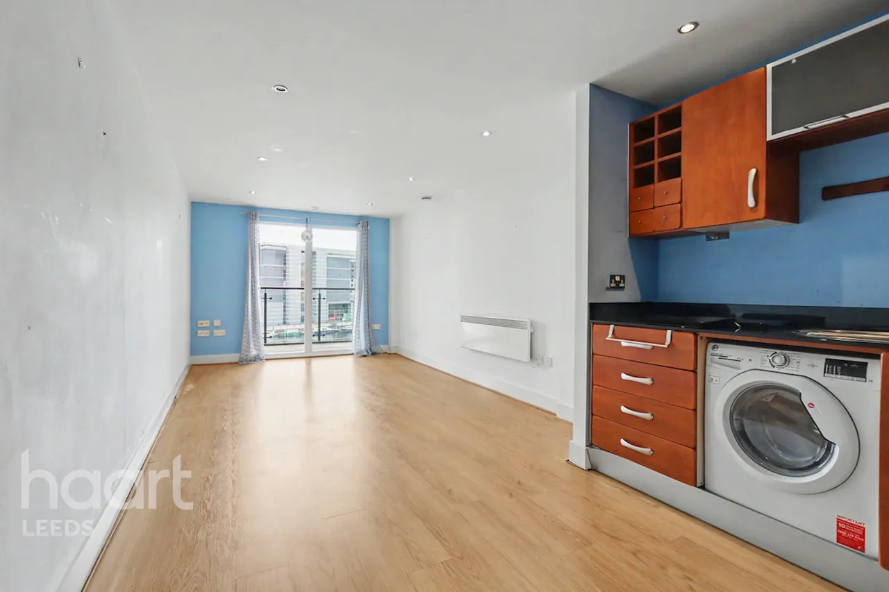 Armouries Way, Leeds, LS10, photo 2