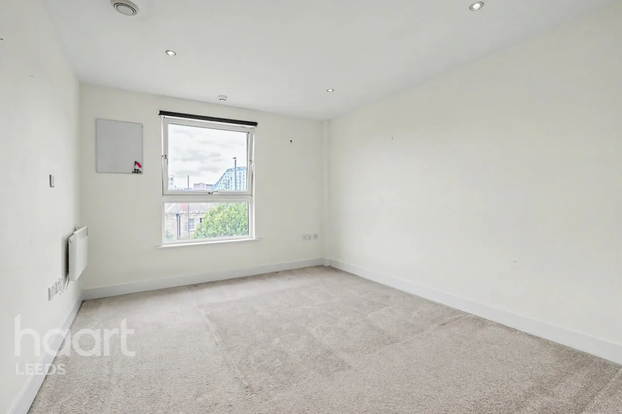Armouries Way, Leeds, LS10, photo 9