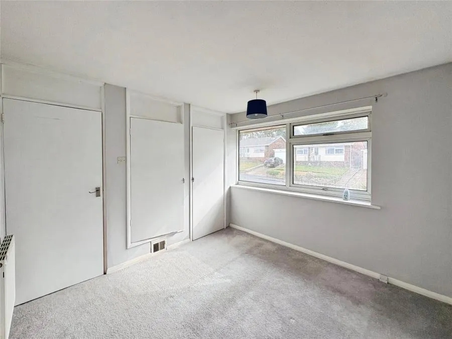 Sylvan Avenue, East Cowes, PO32, photo 16