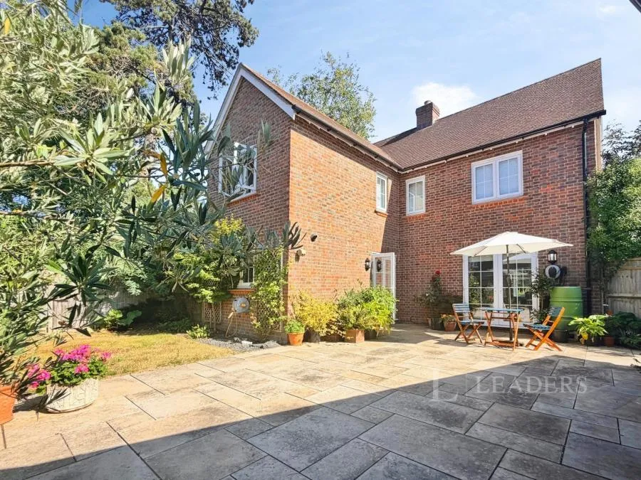 Nightingale Lane, Barnham, PO22, photo 7