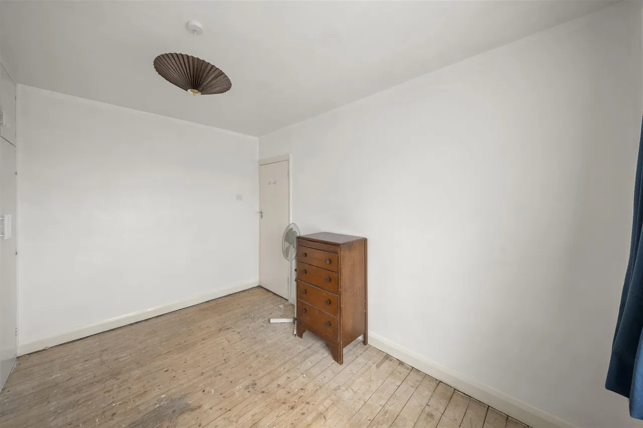 Barnhill Road, Hayes, photo 12