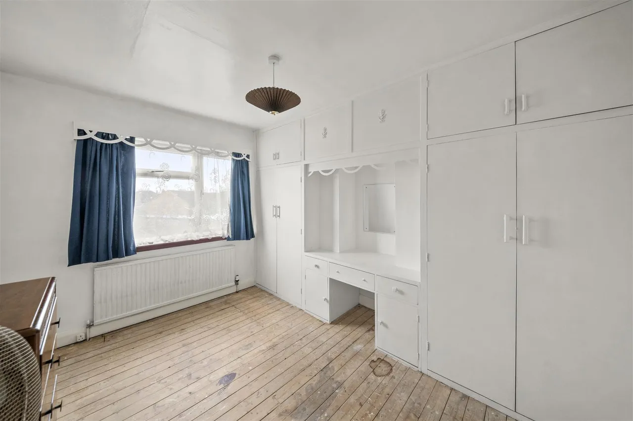 Barnhill Road, Hayes, photo 11