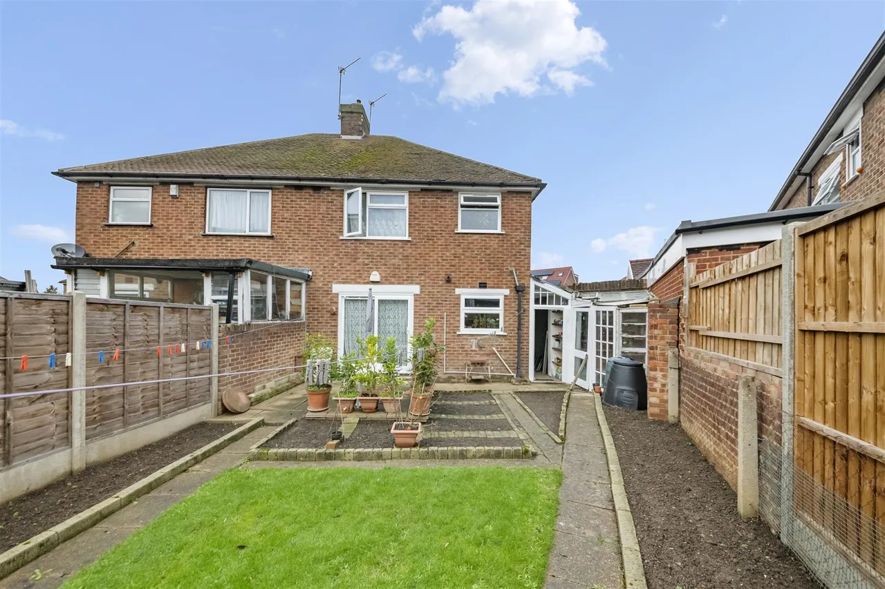 Barnhill Road, Hayes, photo 16