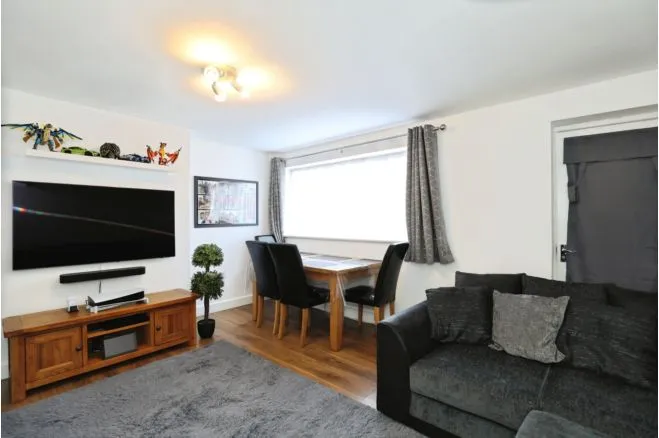 Goldenhill Road, Stoke On Trent, photo 3