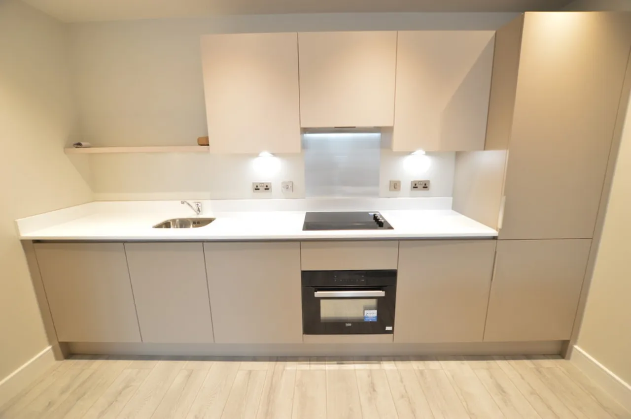 Petersfield Ave, Slough, SL2, photo 4