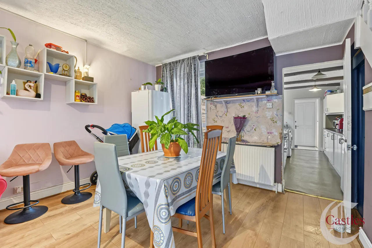 Croyland Road, London, N9, photo 16