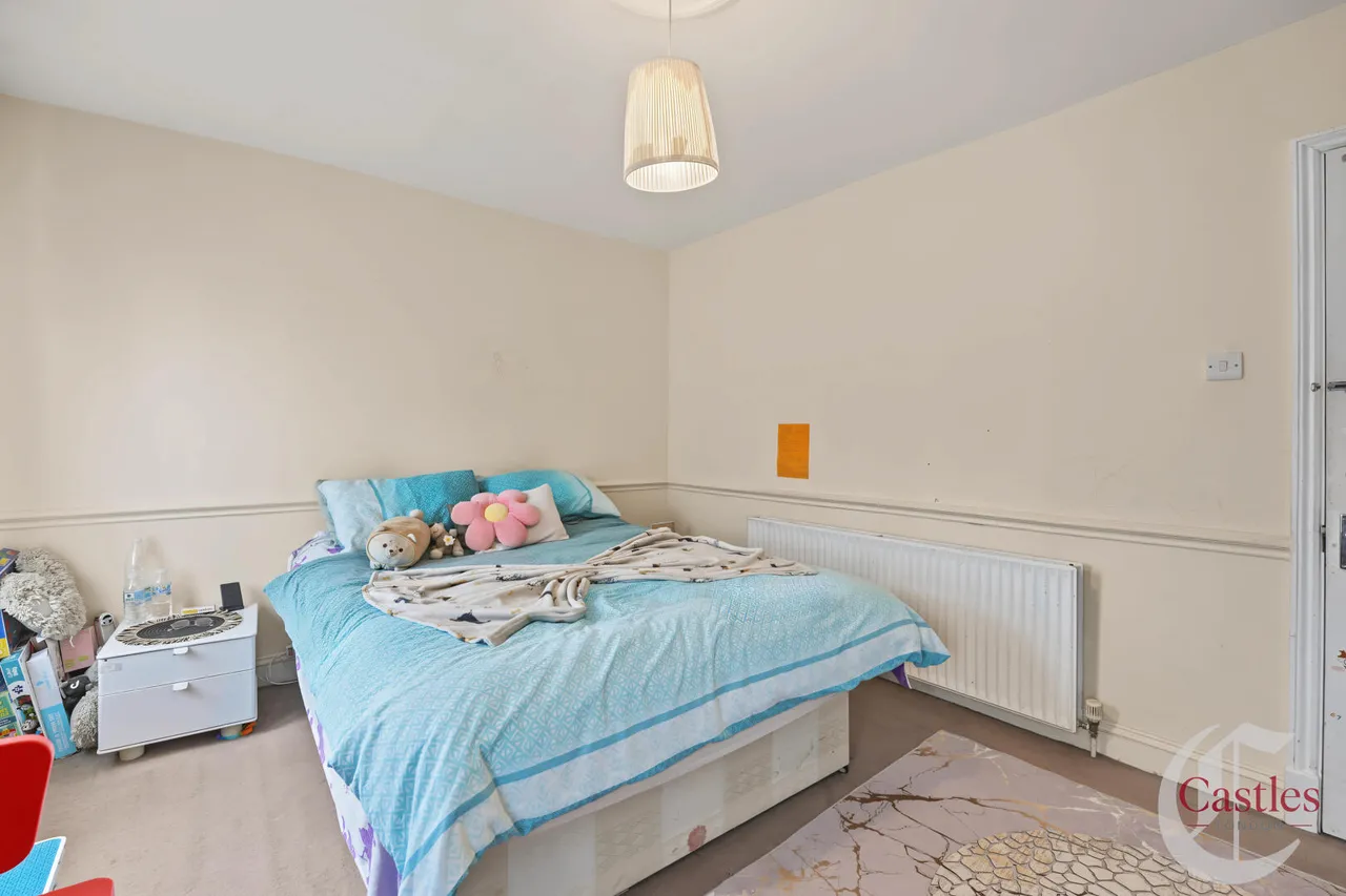 Croyland Road, London, N9, photo 11