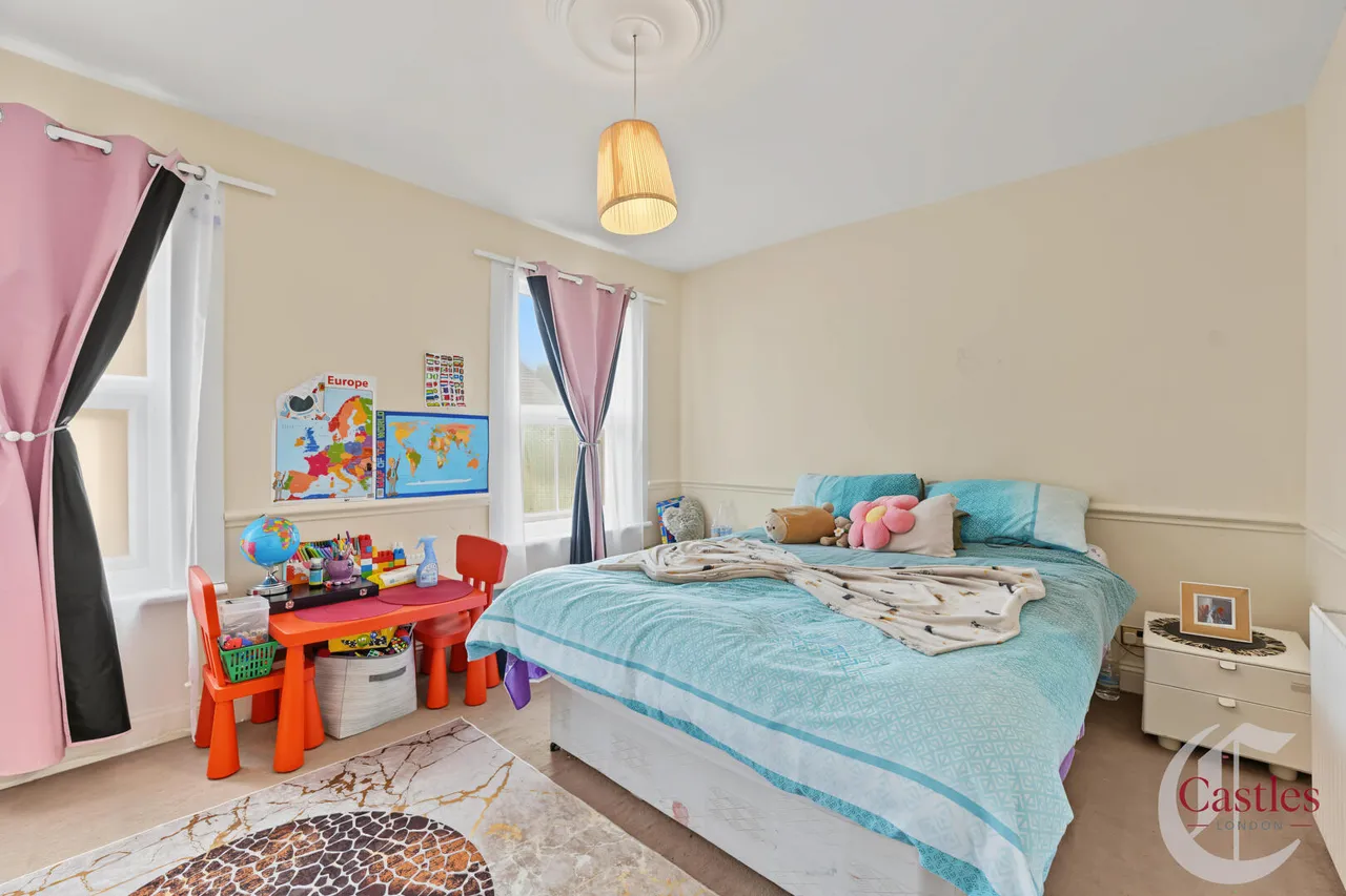 Croyland Road, London, N9, photo 12