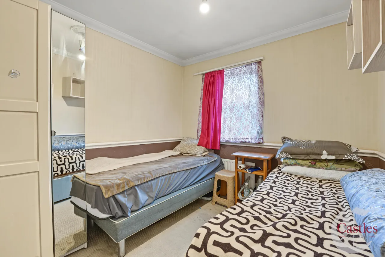 Croyland Road, London, N9, photo 13