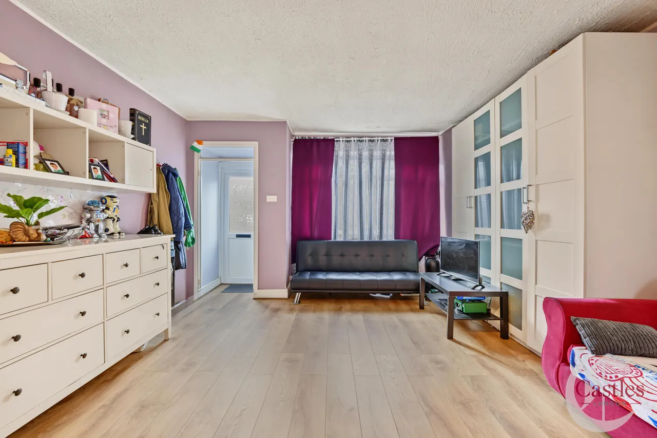 Croyland Road, London, N9, photo 19
