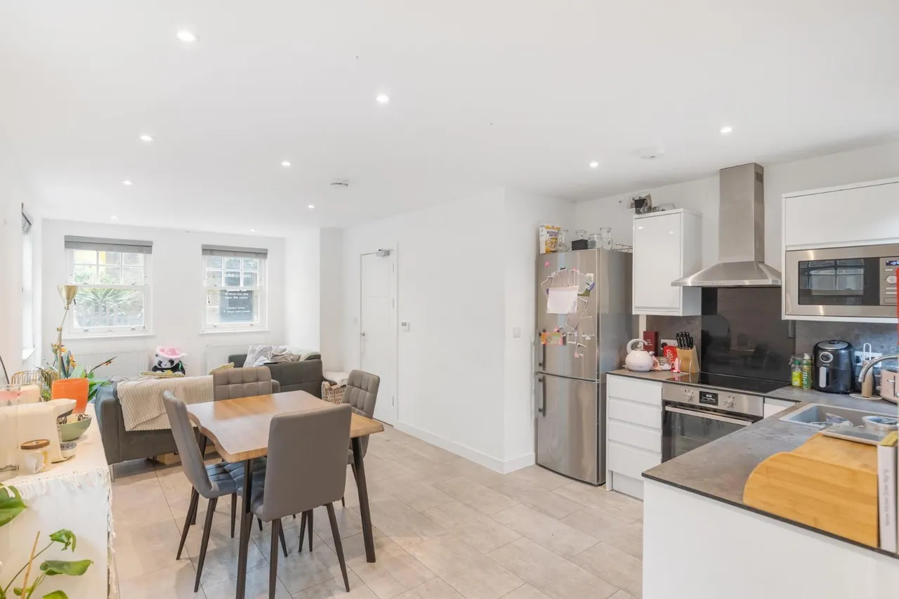 Prescott Place, London, SW4, photo 2