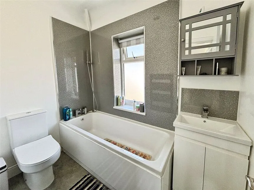 Lydia Road, Walmer, Kent, CT14, photo 7
