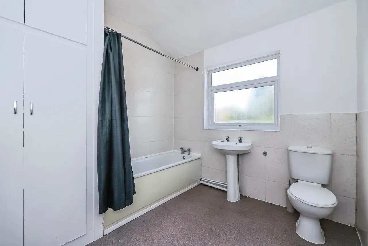 Portland Road, Hucknall, NG15, photo 12