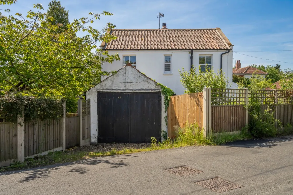 Aylsham Road, North Walsham, photo 25