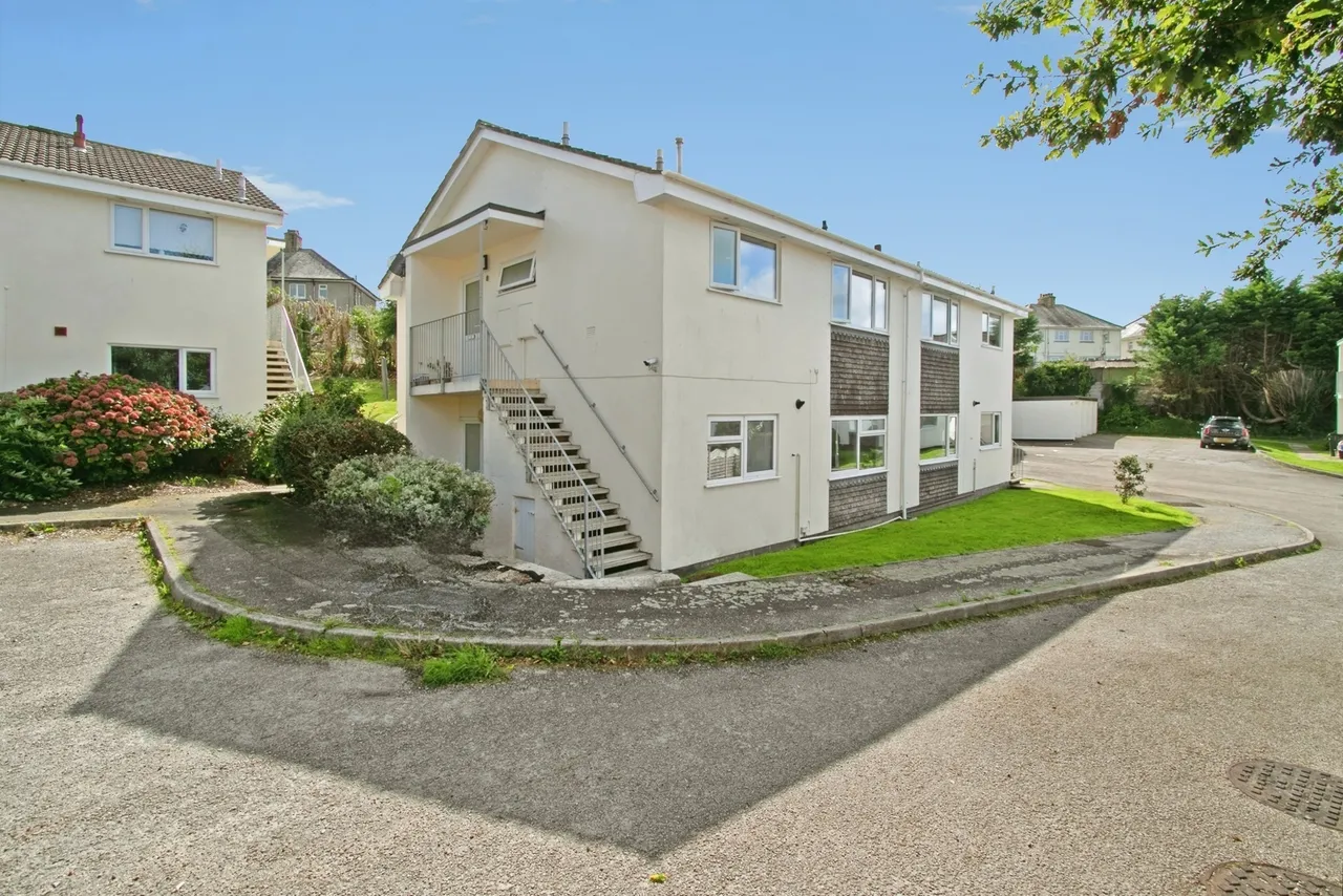 2 bed flat for sale, Trewidden Court, Truro, TR1