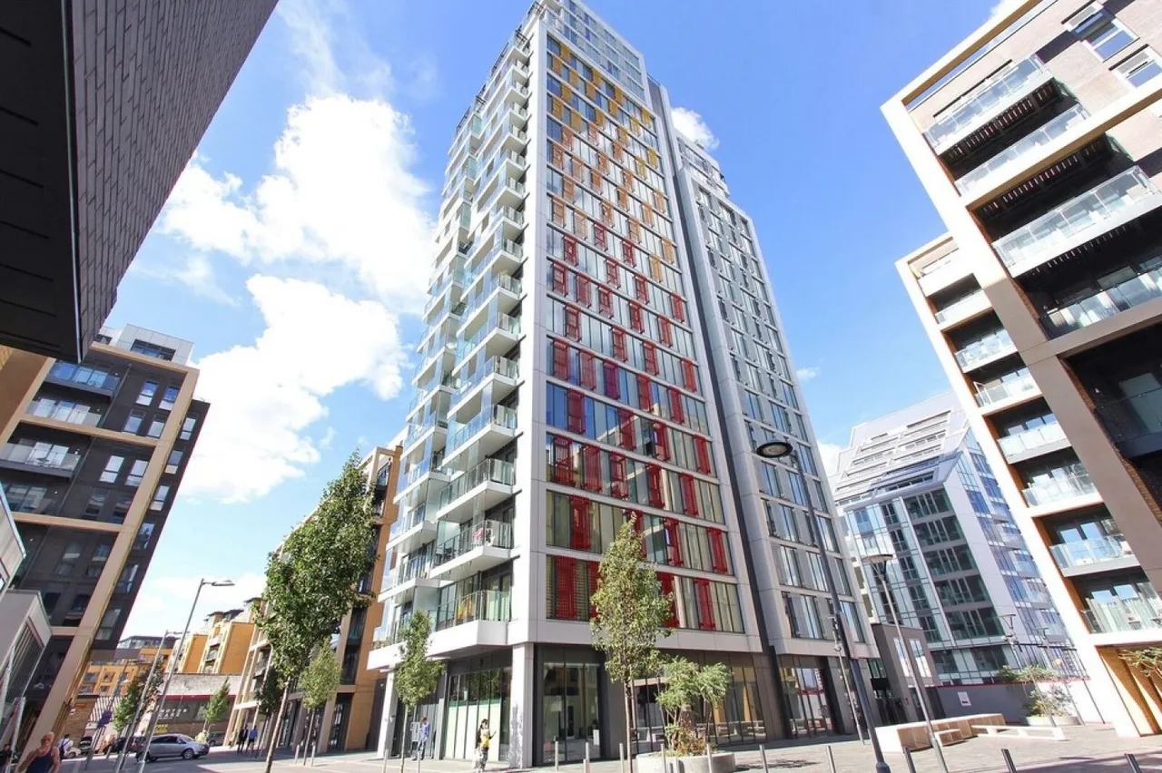 1 bed flat to rent, Osiers Tower, Wandsworth Riverside, SW18