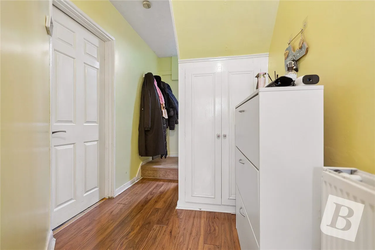 Westfield Road, Dagenham, RM9, photo 9