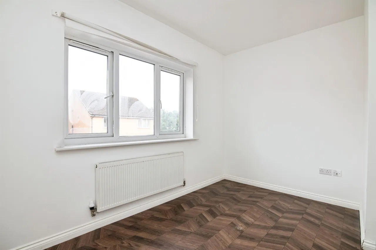 Farm End Close, West Bromwich, B71, photo 7