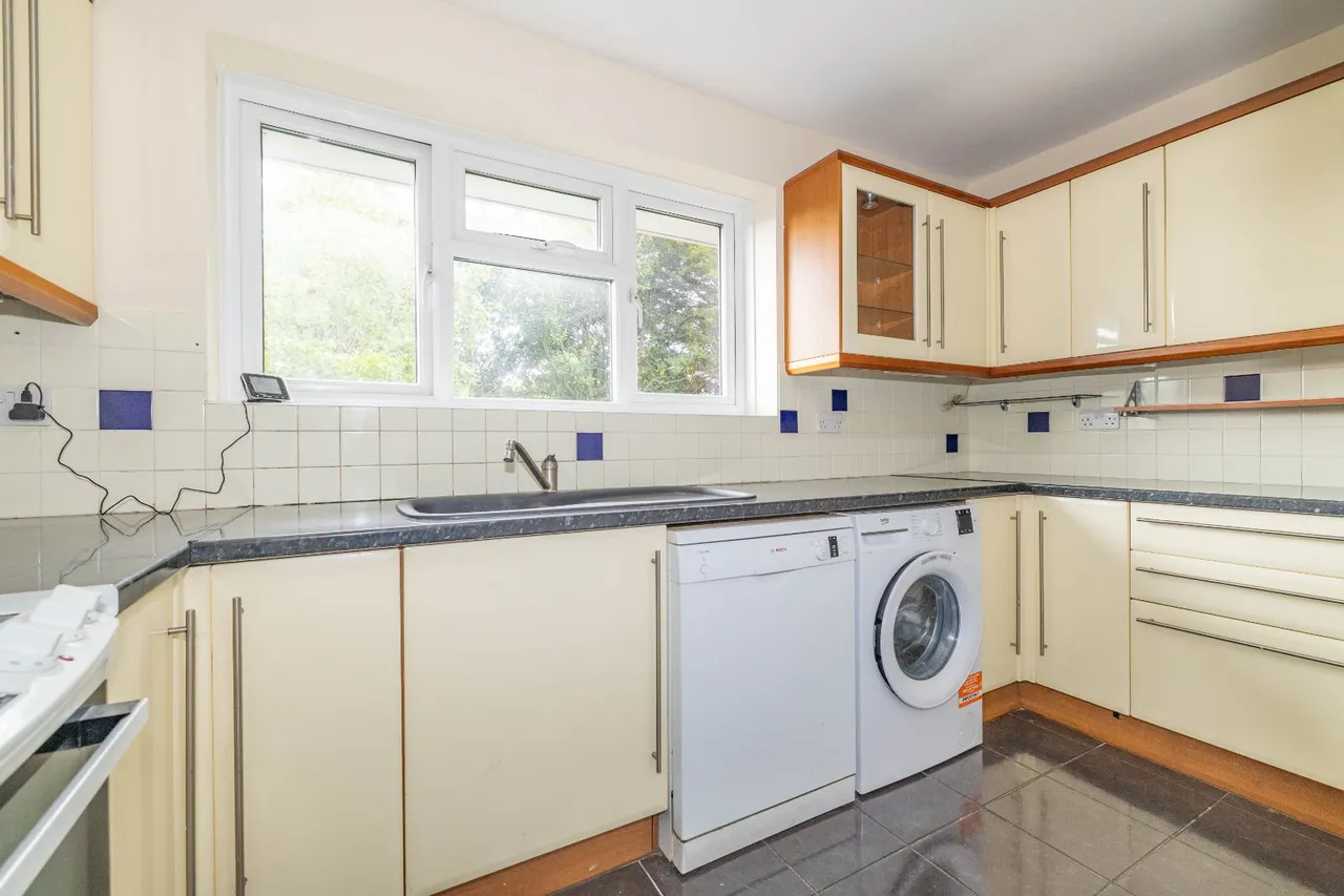 Raymond Avenue, Canterbury, CT1, photo 5