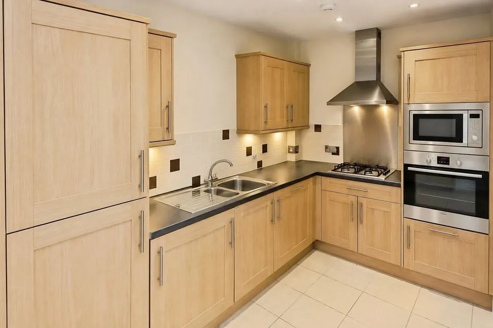 Whippendell Road, Watford, WD18, photo 3