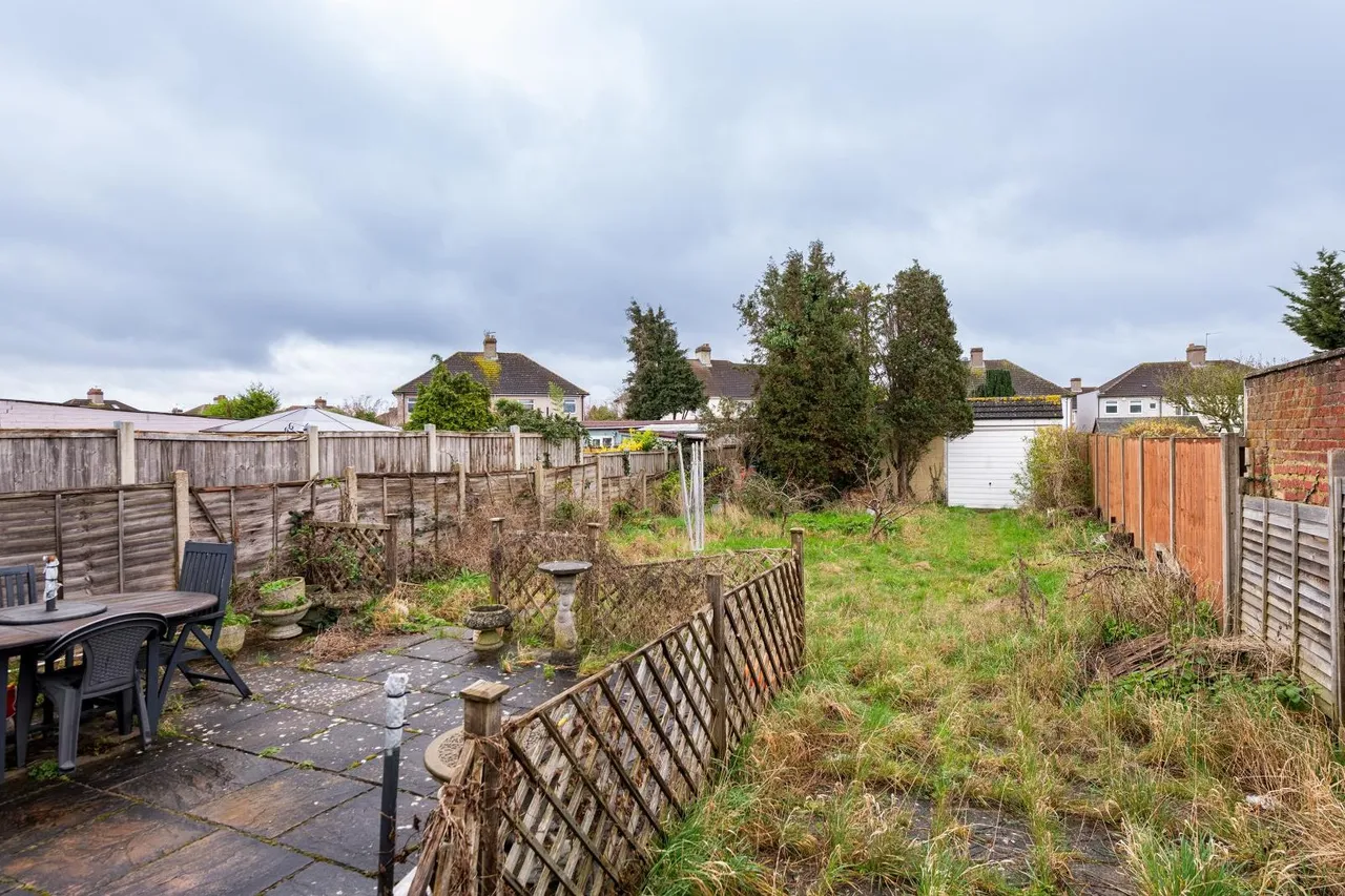 Barry Avenue, Bexleyheath, Kent DA7 5LJ, photo 9