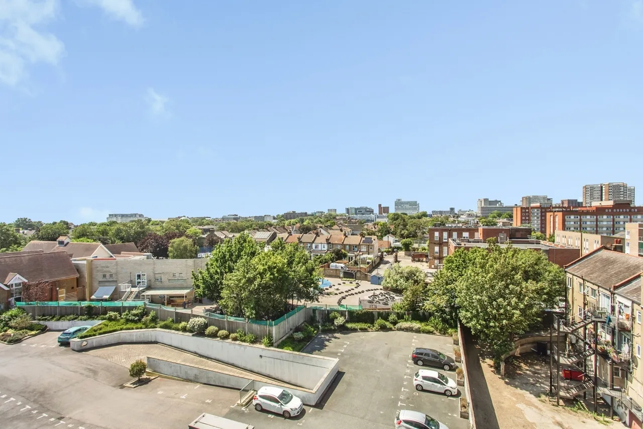 Highbanks, 155 Southchurch Avenue, Southend-On-Sea, Essex, SS1, photo 6