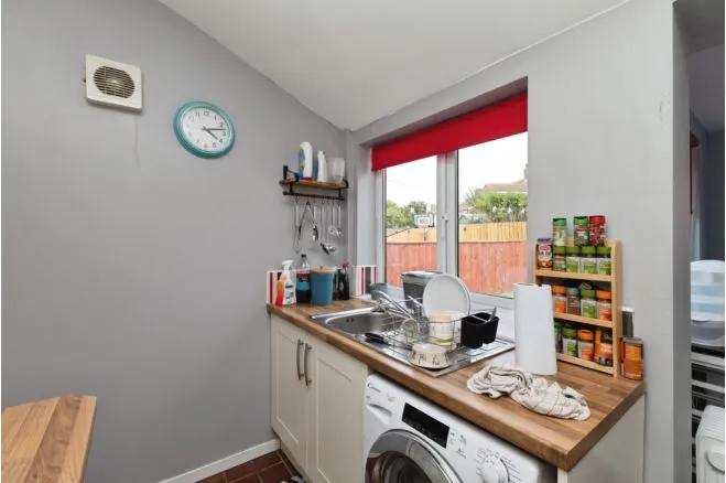Lilac Grove, Redcar, TS10, photo 11