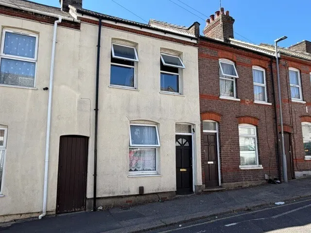 Hampton Road, Luton, Beds, photo 5