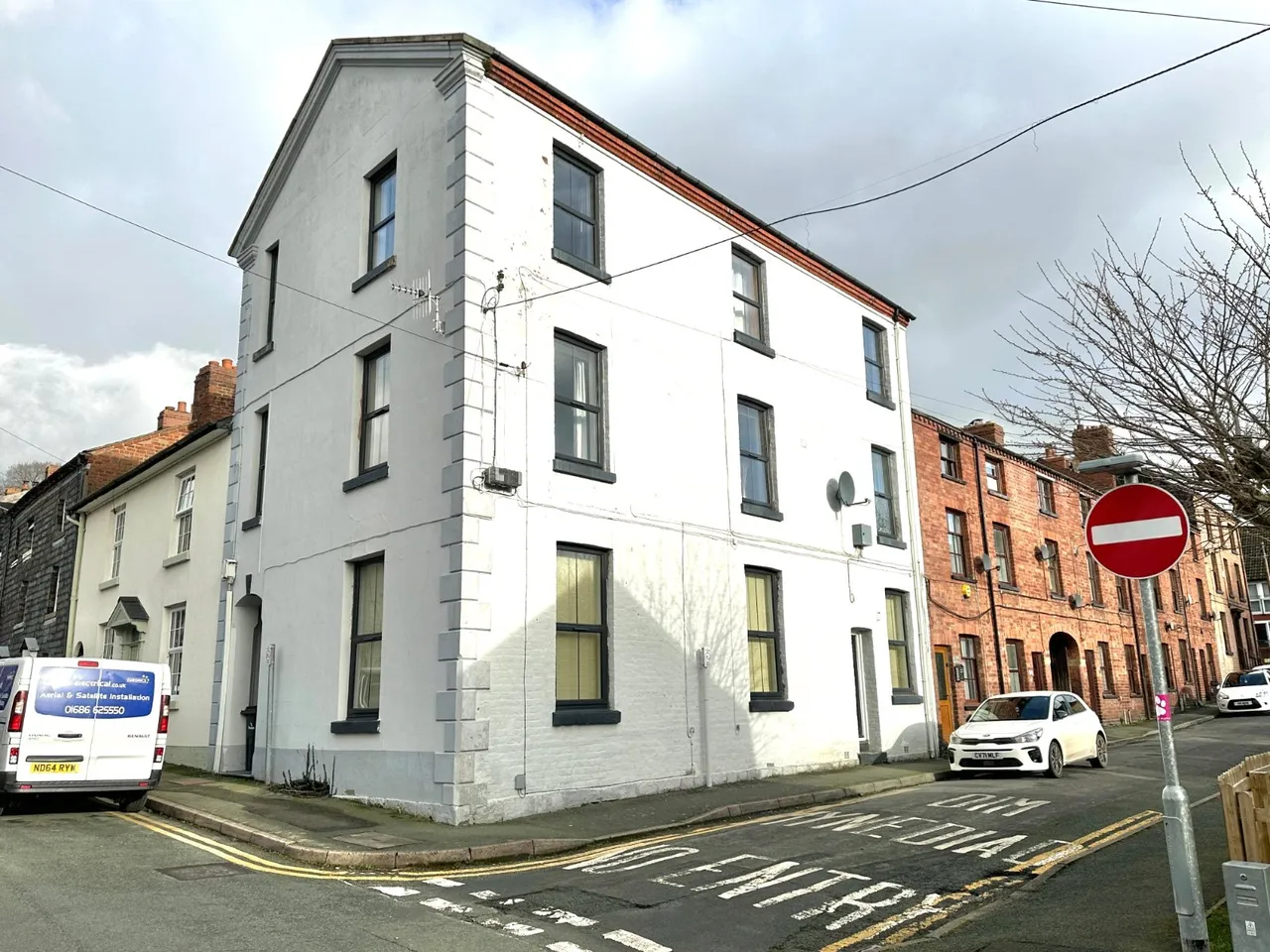 5 bed house for sale, Crescent Street, Newtown