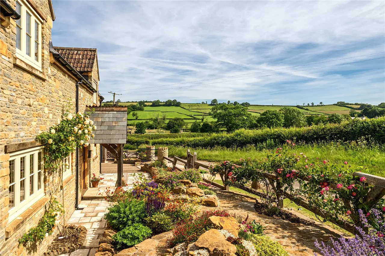 North Lane, Hardington Mandeville, Yeovil, Somerset, BA22 9PF, photo 27