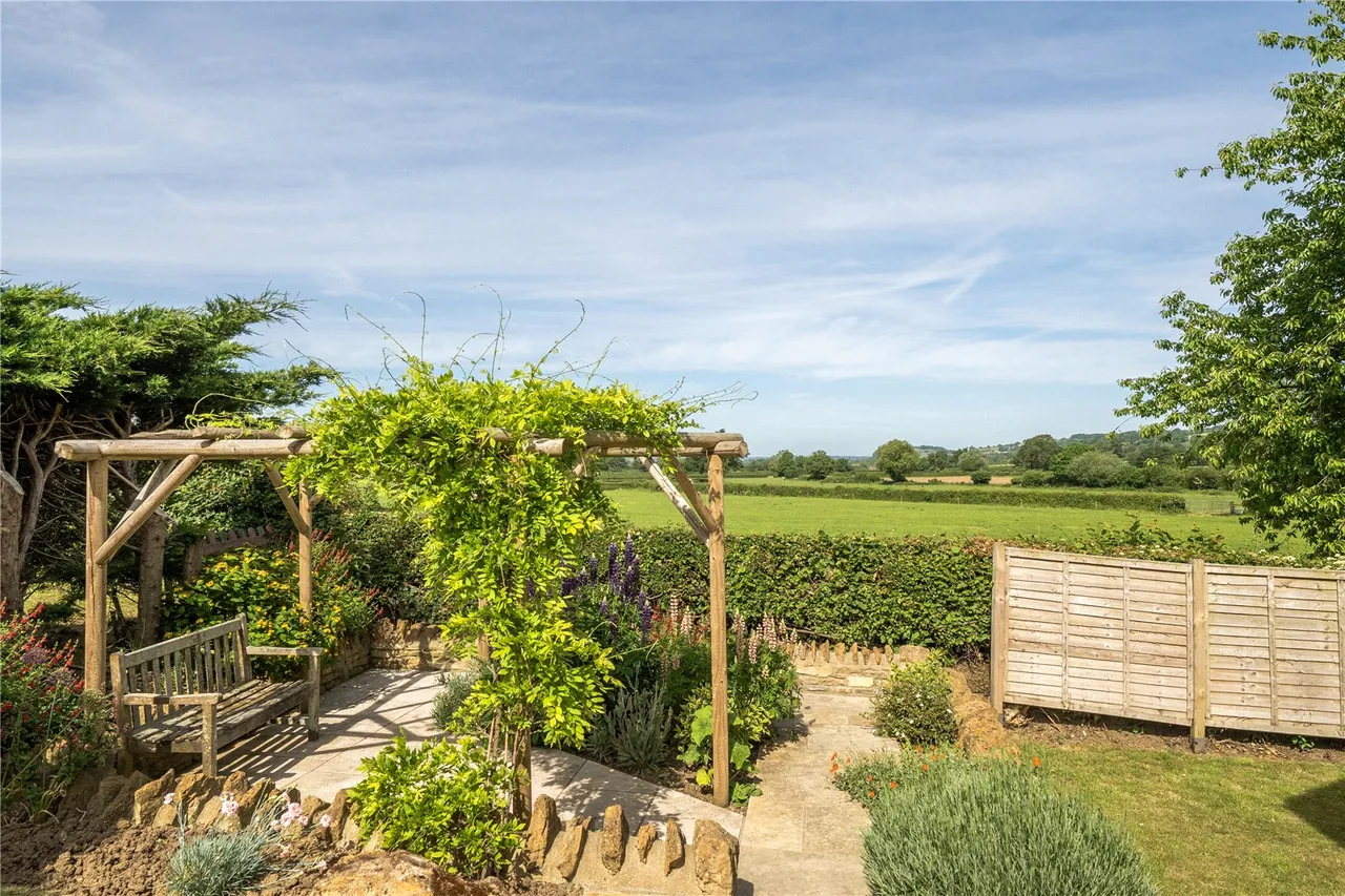 North Lane, Hardington Mandeville, Yeovil, Somerset, BA22 9PF, photo 31