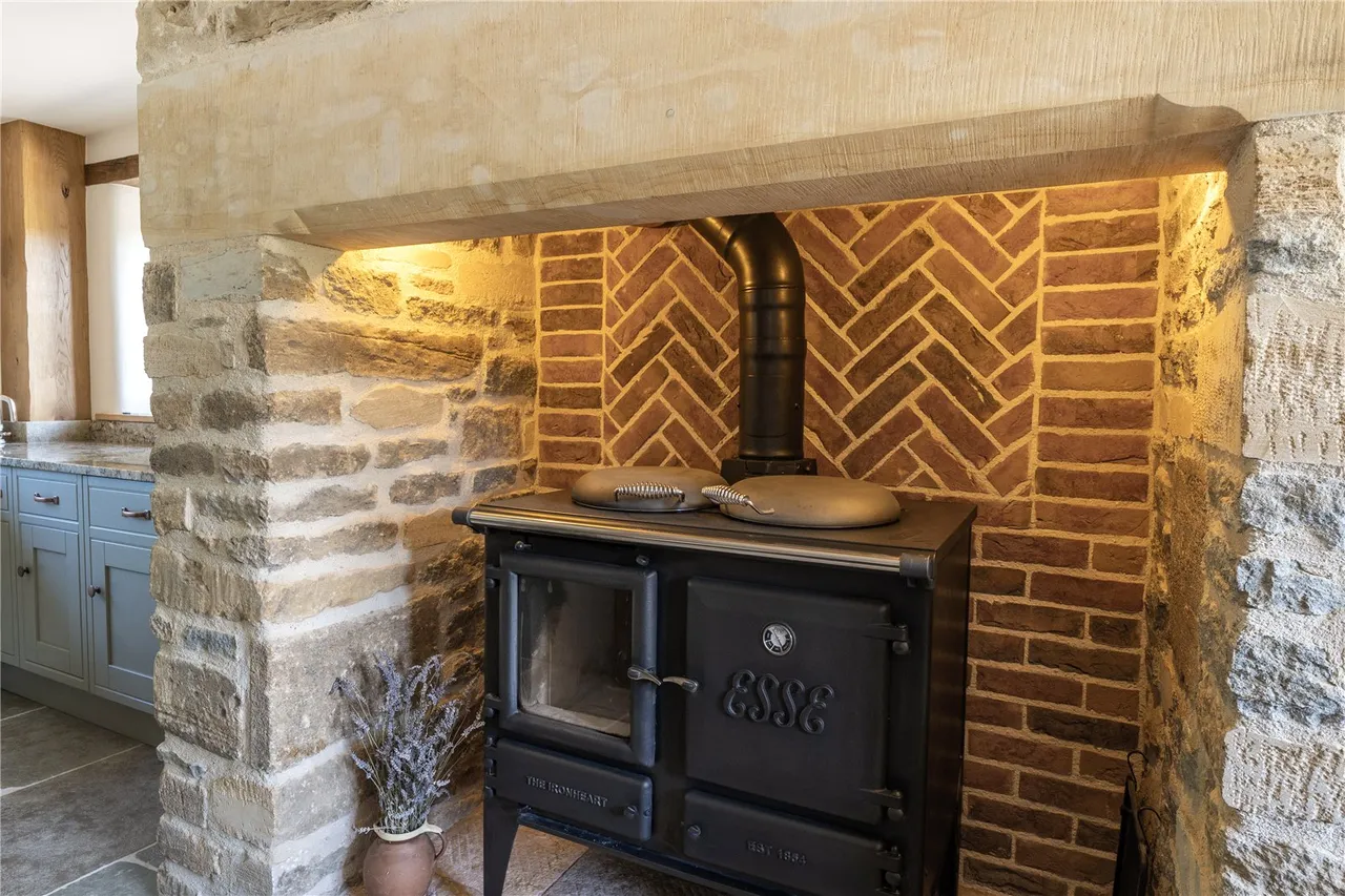 North Lane, Hardington Mandeville, Yeovil, Somerset, BA22 9PF, photo 6