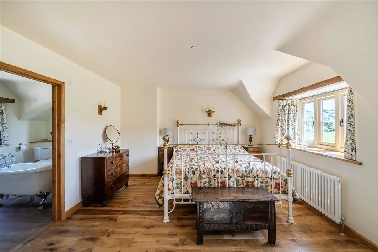 North Lane, Hardington Mandeville, Yeovil, Somerset, BA22 9PF, photo 19