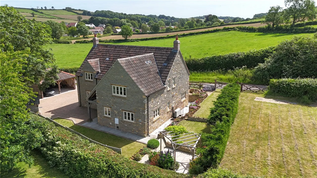 North Lane, Hardington Mandeville, Yeovil, Somerset, BA22 9PF, photo 9