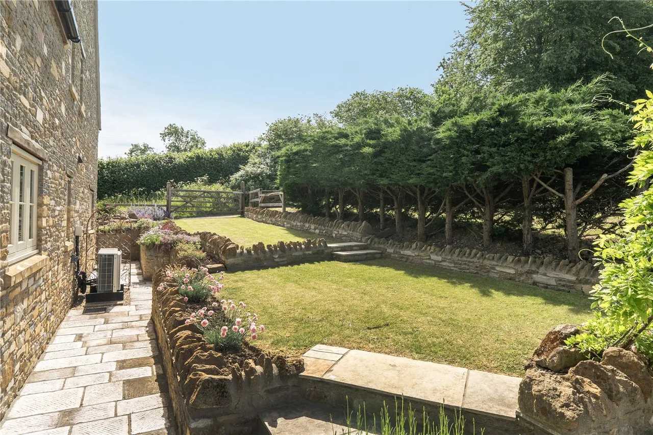 North Lane, Hardington Mandeville, Yeovil, Somerset, BA22 9PF, photo 28