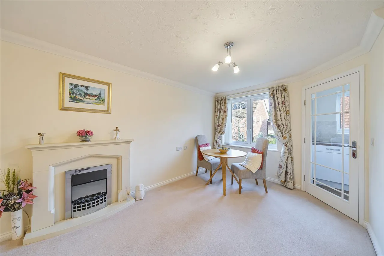 St. Peters Road, Portishead, BS20, photo 4